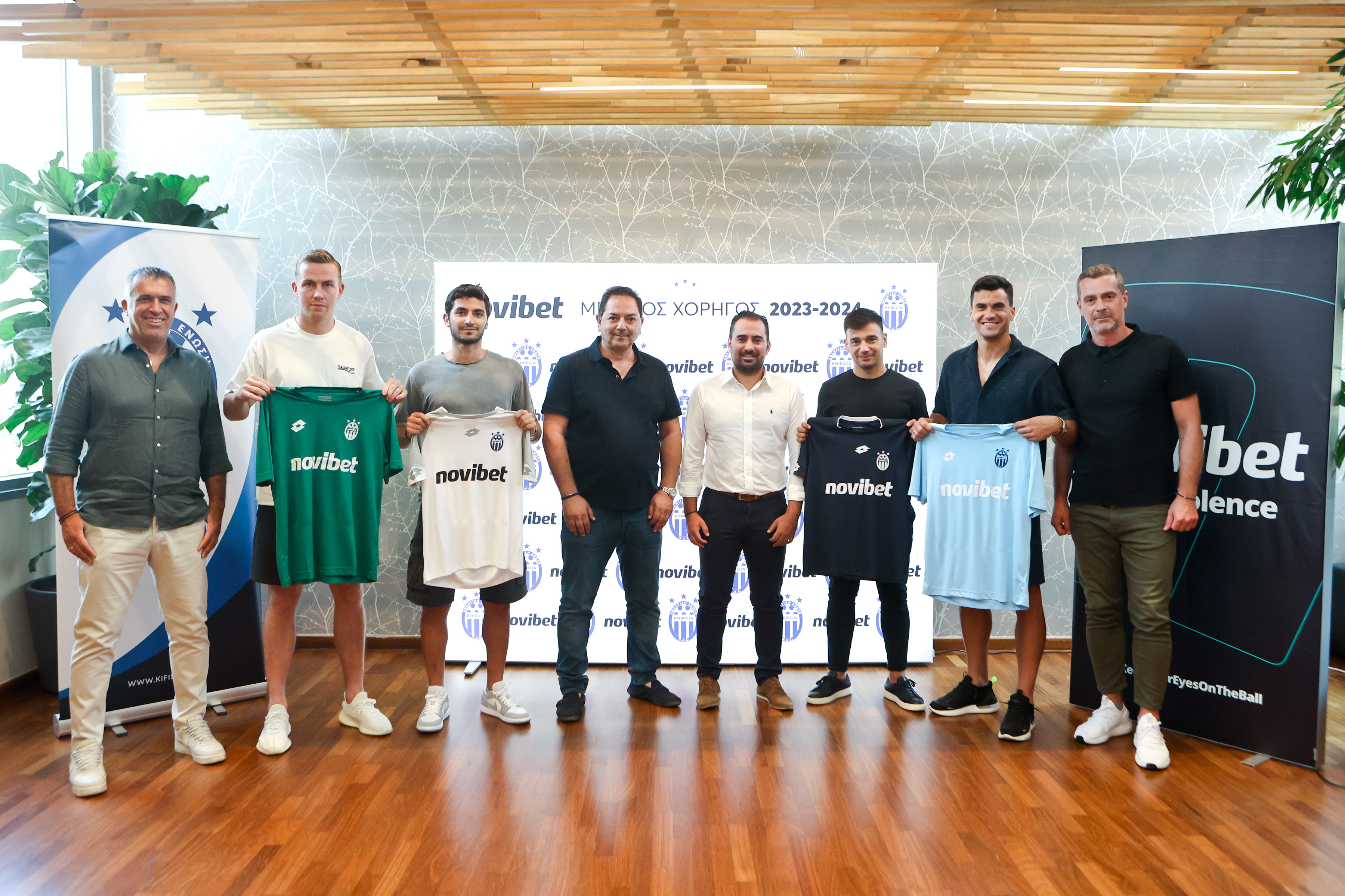 Photo by : Georgia Panagopoulou / Tourette Photography